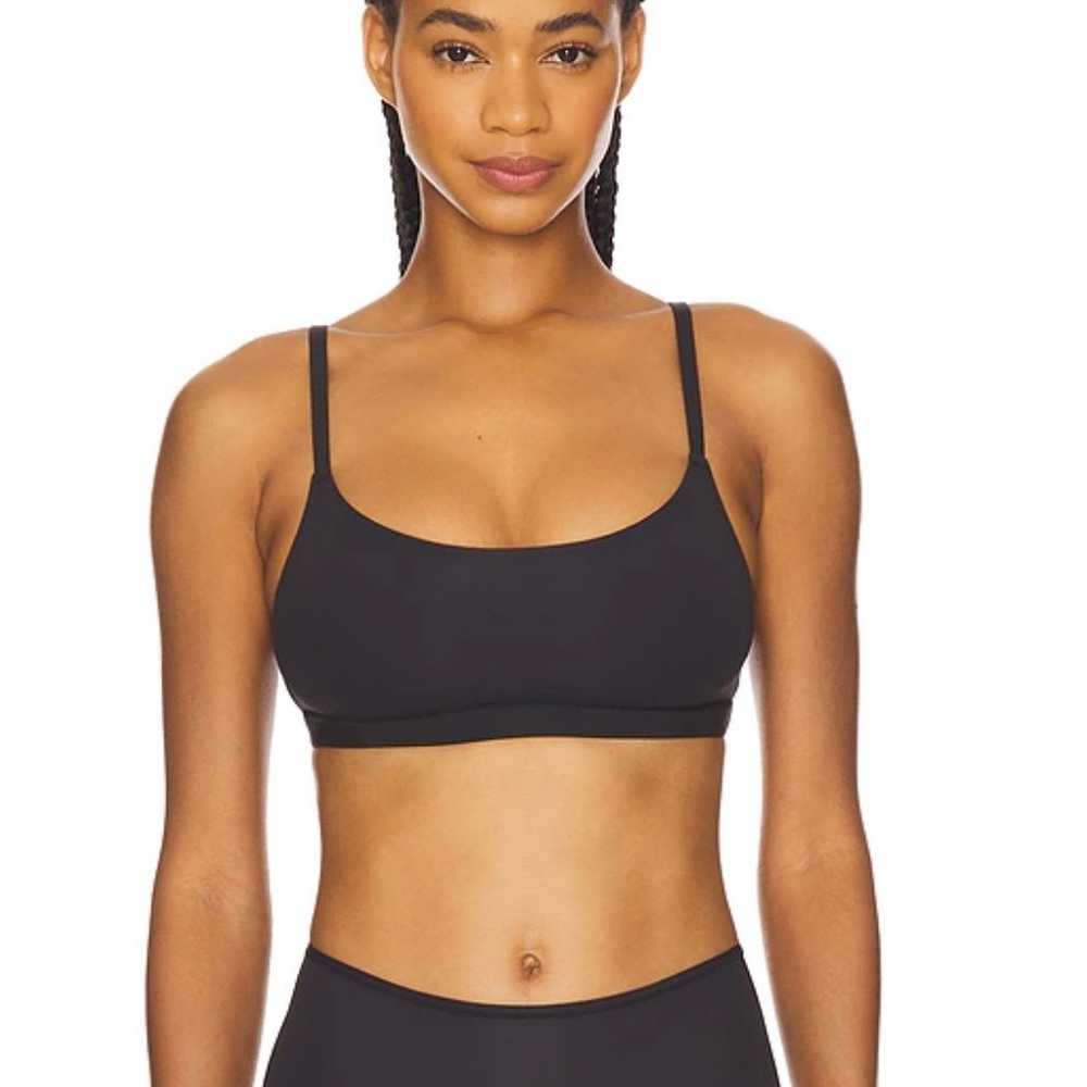 SKIMS *NWT FITS EVERYBODY SCOOP BRALETTE | COLOR: ONYX